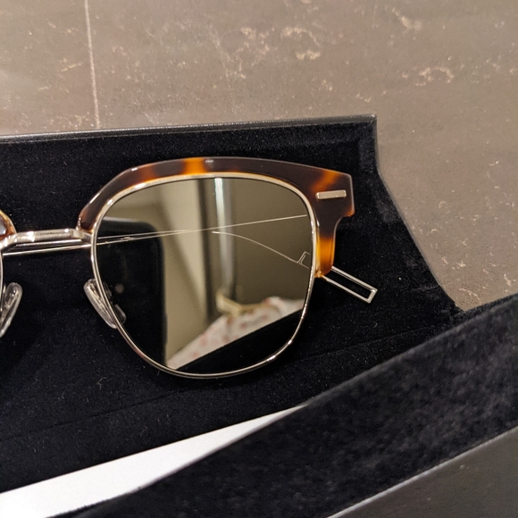 Christian Dior Clubmaster Sunglasses - Picture 3 of 8